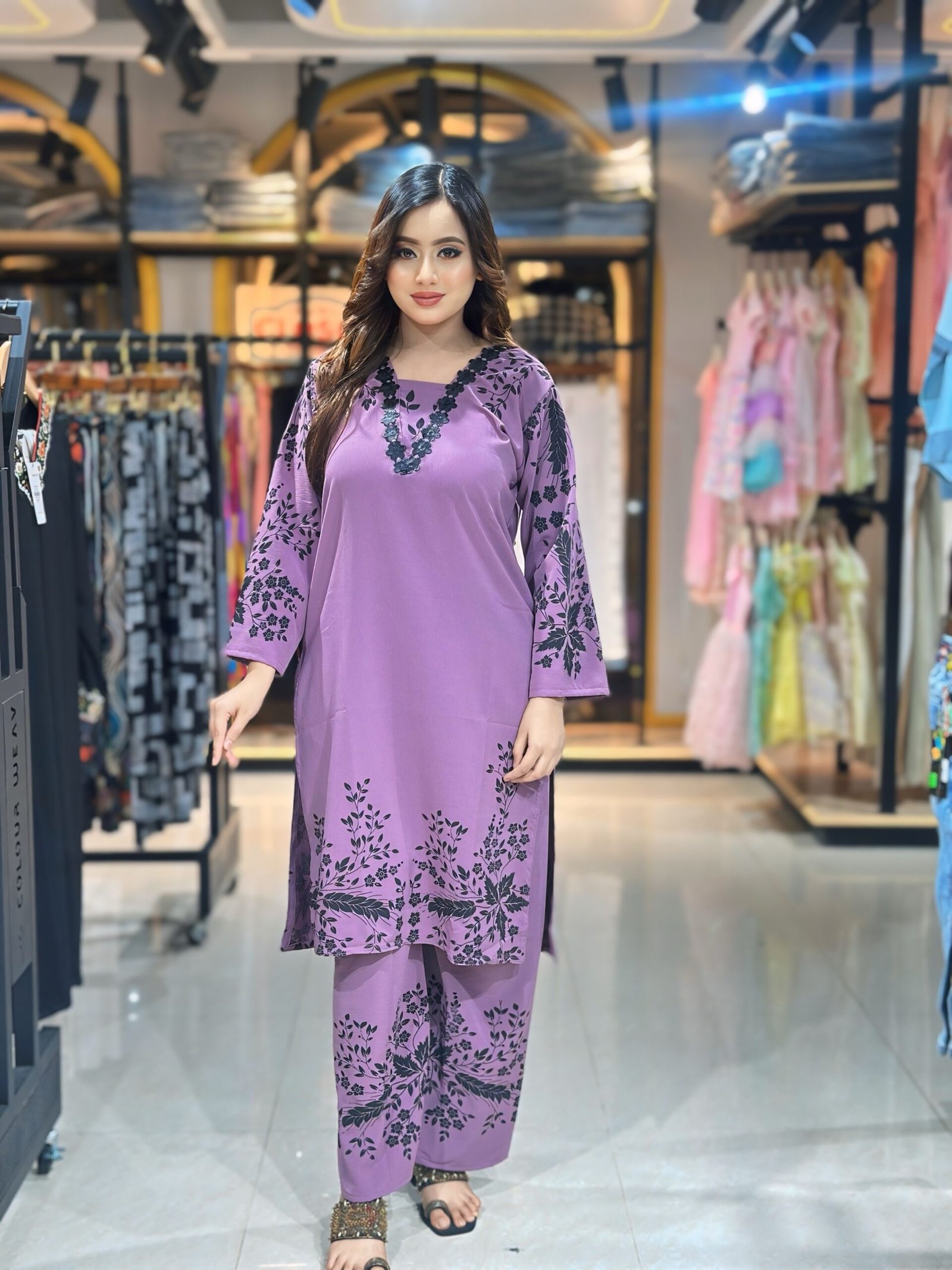 IMG_2623.JPG lavender Pakistani style kurti and palazzo suit - Image 1