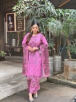 pink Pakistani-inspired three-piece suit featuring intricate embroidery - Image 3