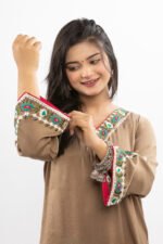 silk two-piece suit featuring vibrant neckline and sleeve embroidery - Image 6