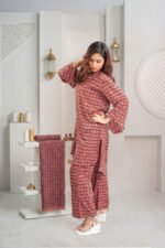 Two Piece - Image 5
